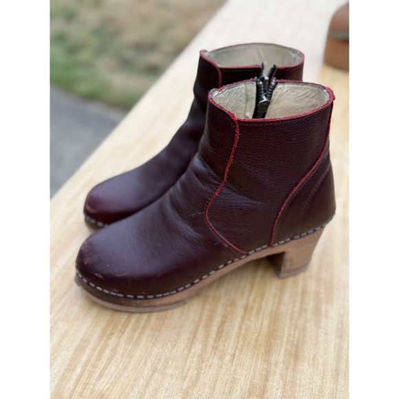 Burgundy Leather Clog Boots Ankle Booties Wooden Heel Round Toe EU 38 - Picture 1 of 5